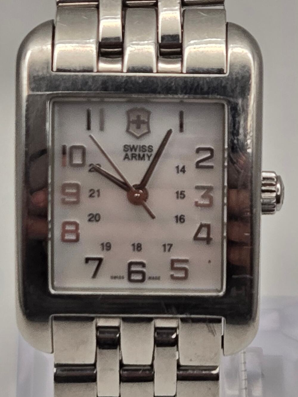 Victorinox Swiss Army Alliance Rectangular Quartz Full Set